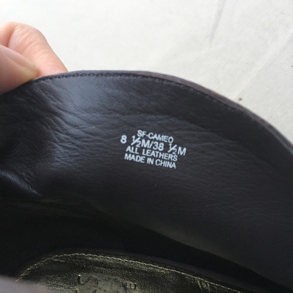 Saks Fifth Avenue leather heeled booties size 8.5 - Picture 5 of 8